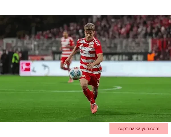 德甲斯图加特球迷狂热状态持续，展现强大主场氛围