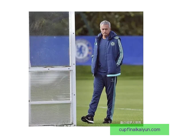 穆里尼奥训练方式注重战术纪律与体能储备，近期执教效果走势清晰